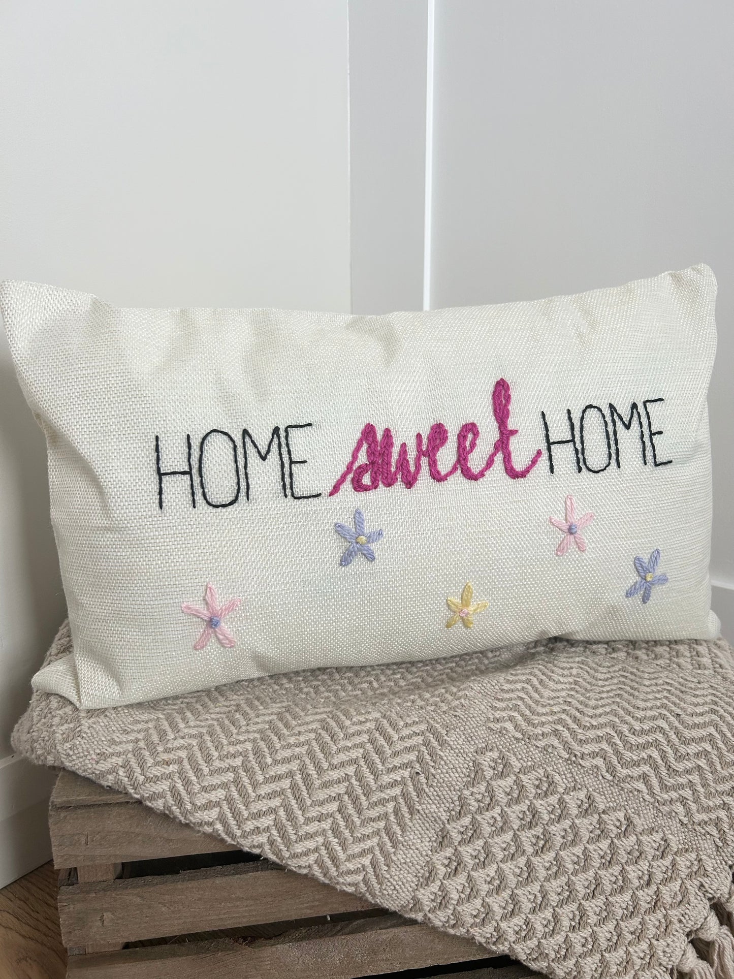 ‘Home sweet home’ cushion