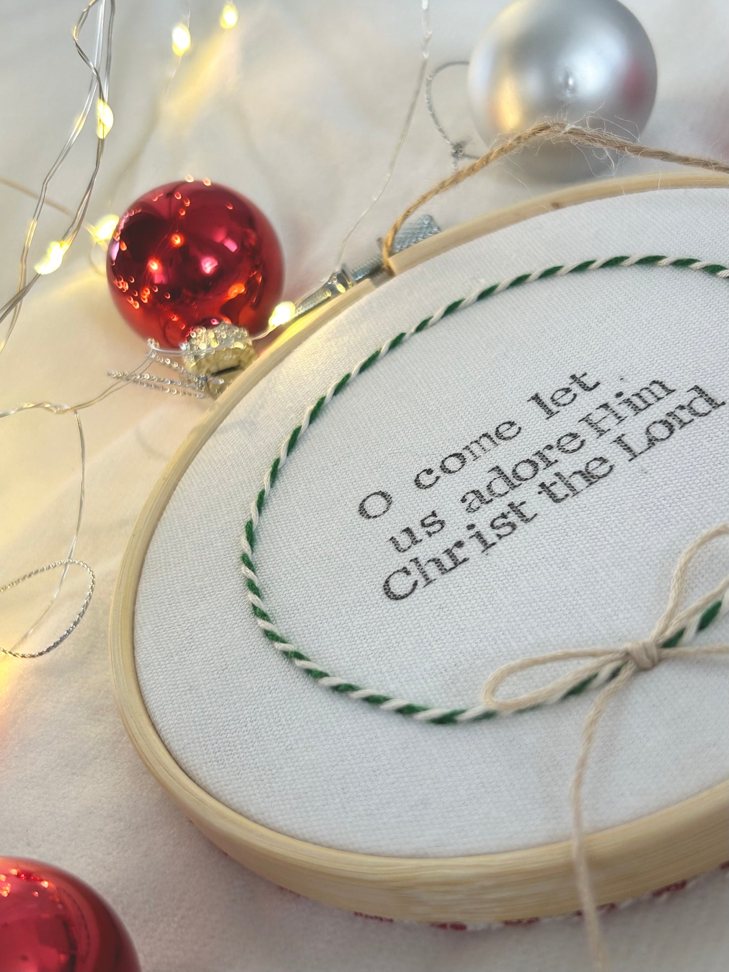 ‘O come let us adore Him’ hoop