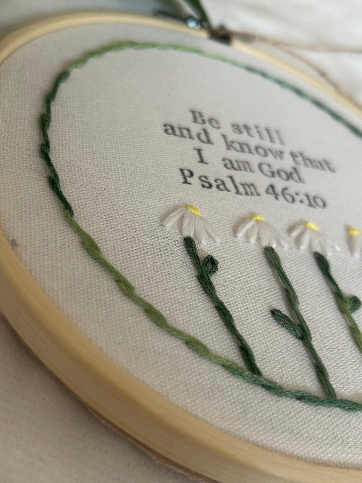 ‘Be still and know…’ 6” daisy hoop