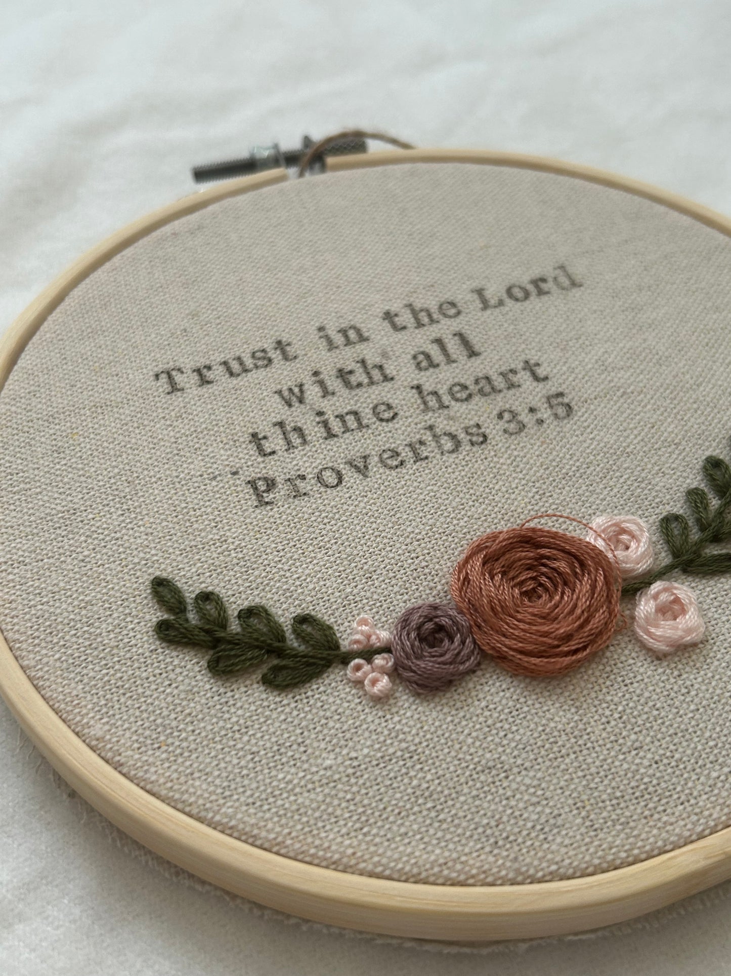 ‘Trust in the Lord with all thine heart’ 6” hoop